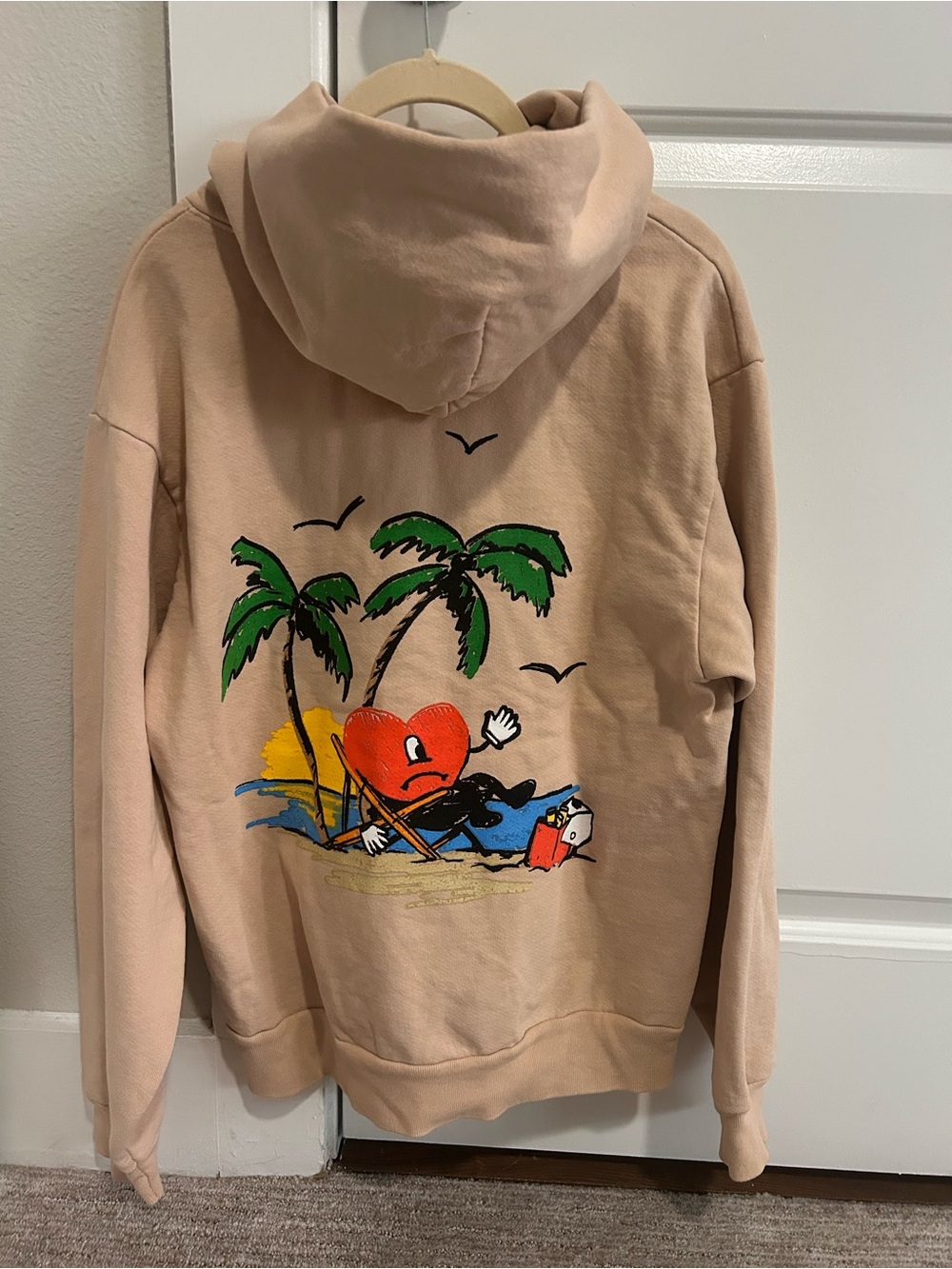 Small Unisex- Bad Bunny Un Verano Sin Ti Tour Hoodie